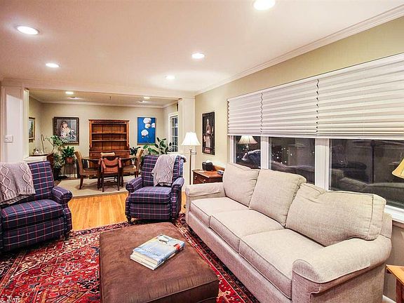 2nd image of 4404 Greenway Dr
