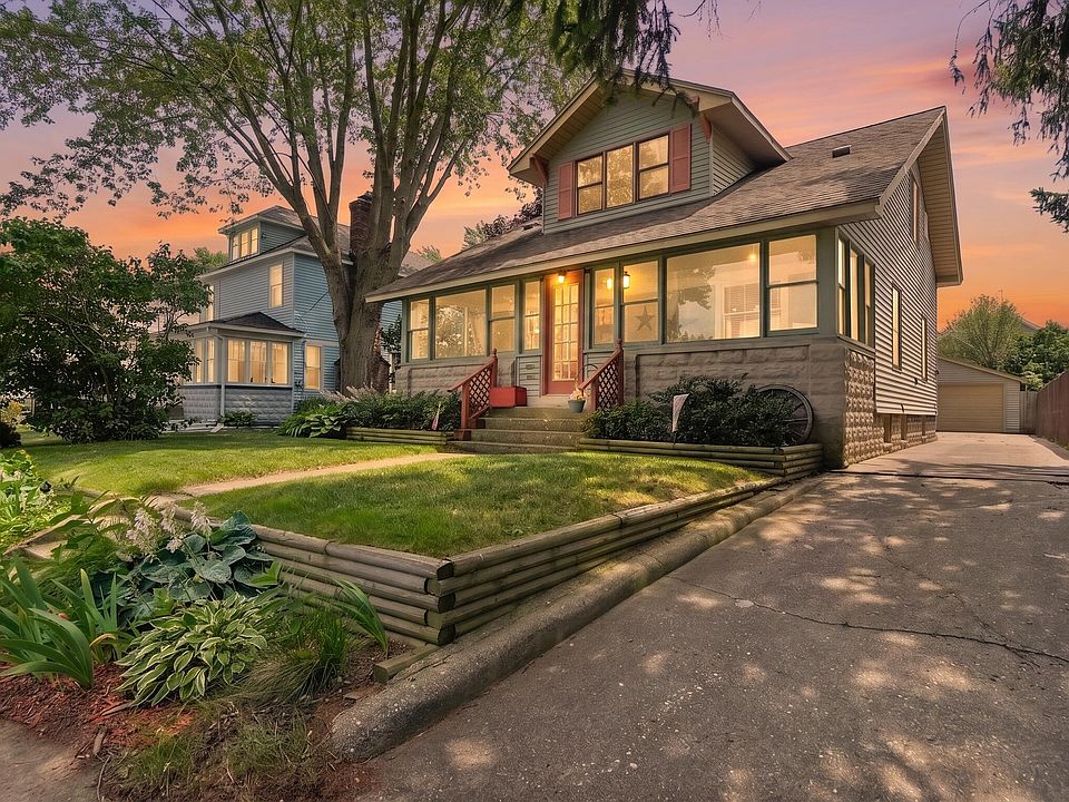 1st image of 50 W Cherry Ave