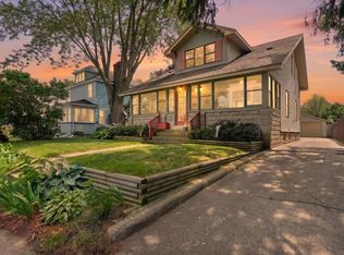 50 W Cherry Ave, Zeeland, MI 49464