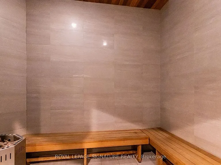 460 Adelaide St E #1706 — Photo 17
