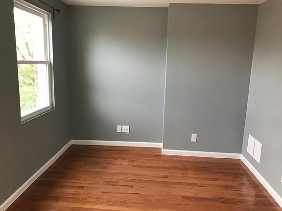 3rd image of 1215 Green St Floor 3