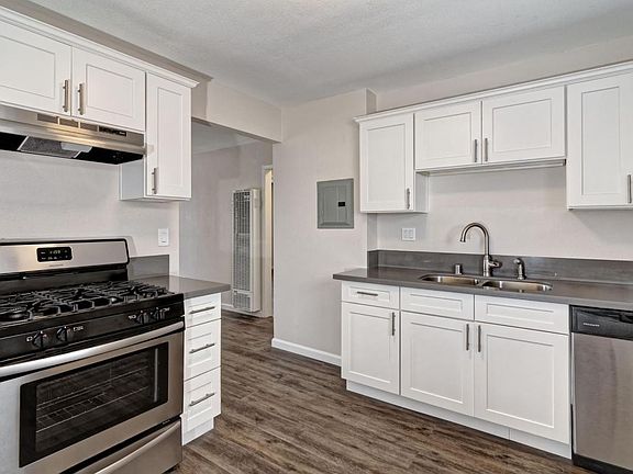 4th image of 4637 1/2 Kansas St