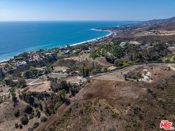 22105 Carbon Mesa Rd, Malibu, CA 90265