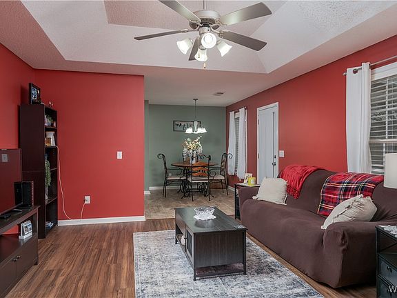 4th image of 3645 Crescent Gardens Dr