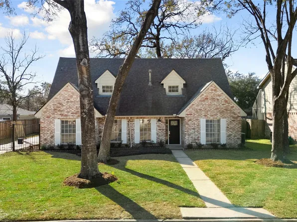 5707 Ash Oak Dr, Houston, TX 77091