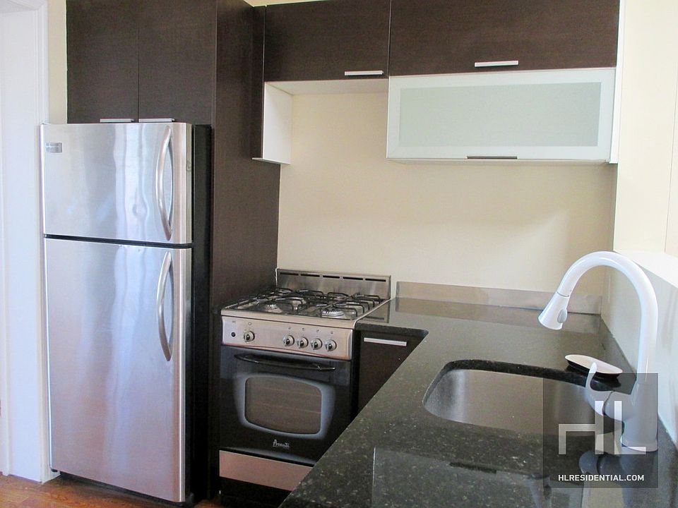 1st image of 590 Vanderbilt Ave APT 4