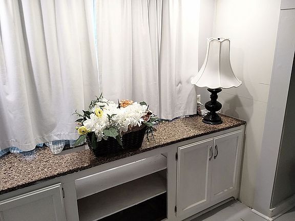 5th image of 443 S 6th Ave #13