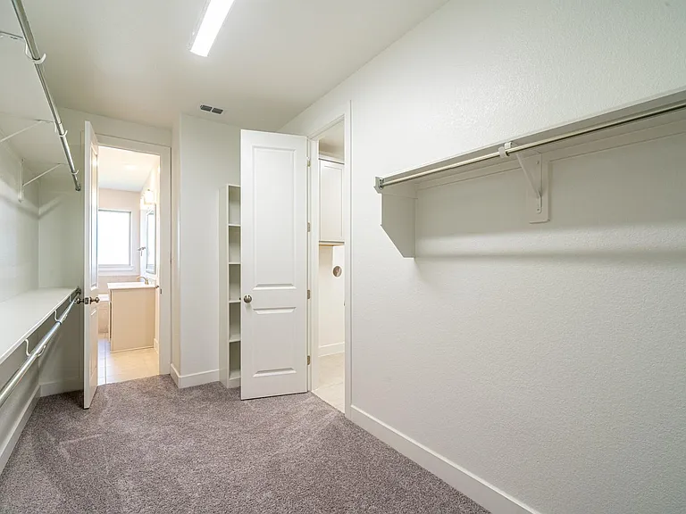 4706 Llano Loop — Photo 24