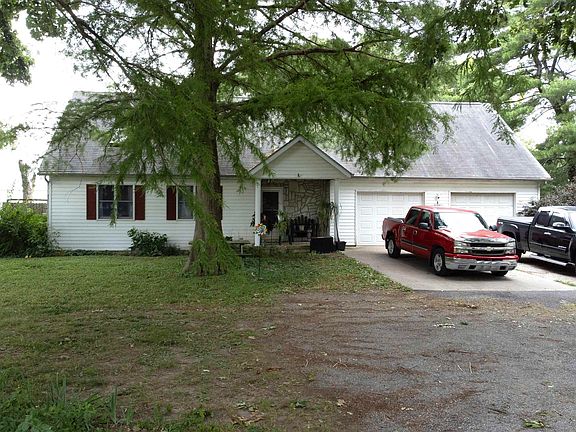 2nd image of 474 S Pine St