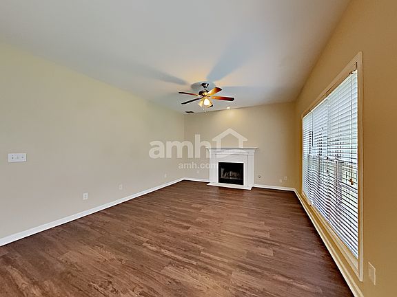 5th image of 1664 Crittenden Ln