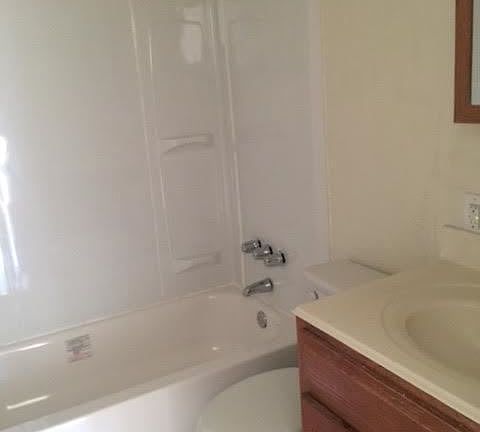 3rd image of 4703 Birdwell Ln
