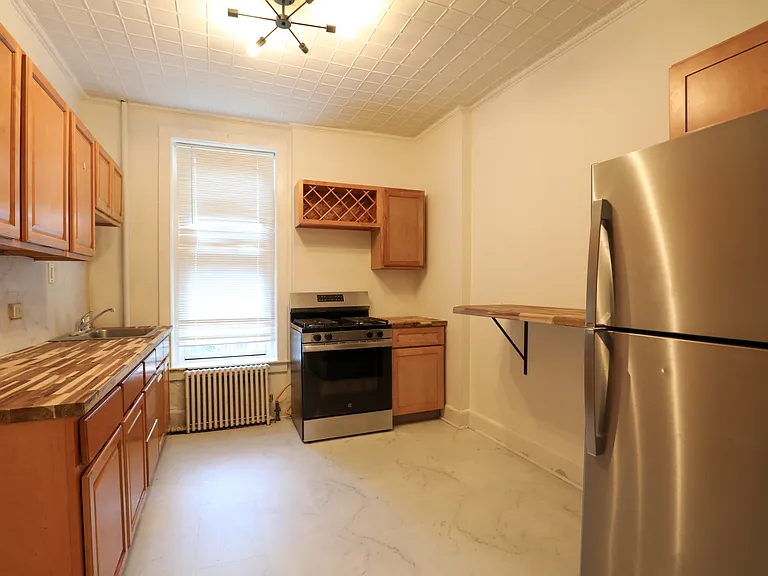 141 Saint James St #4A — Photo 12
