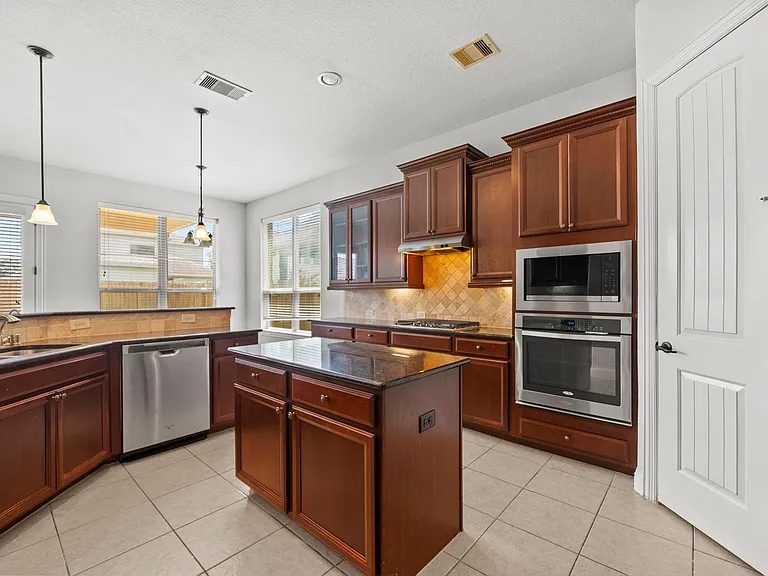 26111 Tintagel Ln — Photo 12