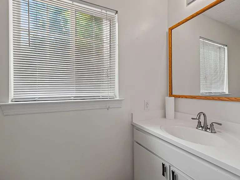 105 Trinity Woods Dr — Photo 9