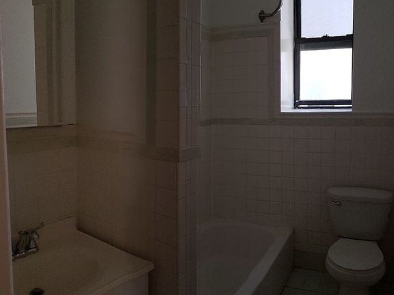 5th image of 39 Ocean Ave APT 1A