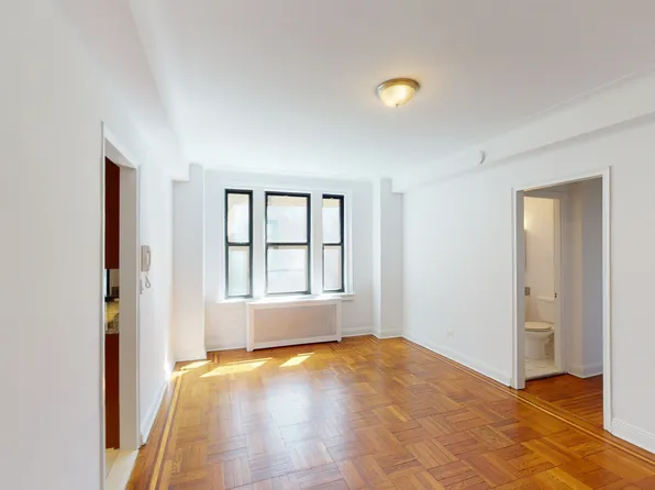 222 West 83rd Street image 2 of 5