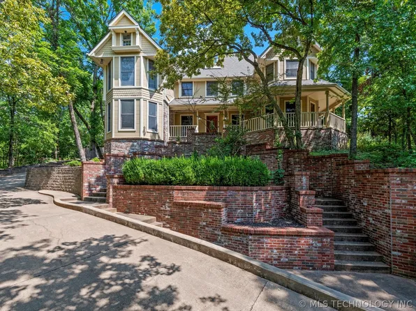 1806 SE Polaris Dr, Bartlesville, OK 74006