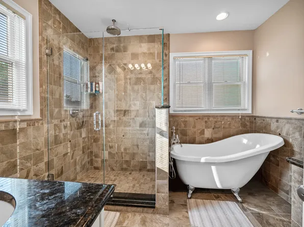 453 North Railroad Avenue image 10 of 27