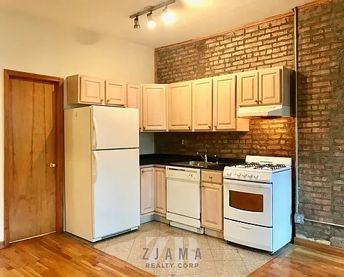 Rented by Zjama Realty Corp | media 15
