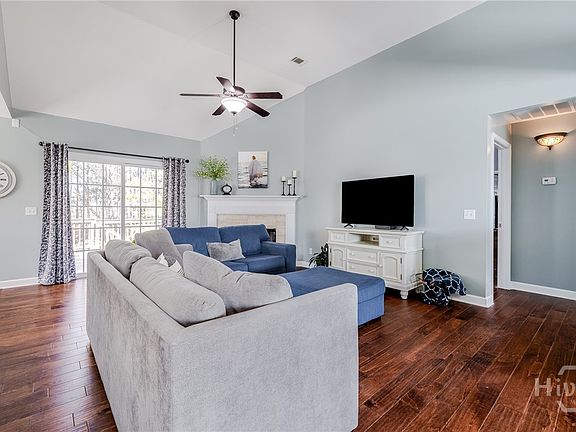 4th image of 109 Parker Lane
