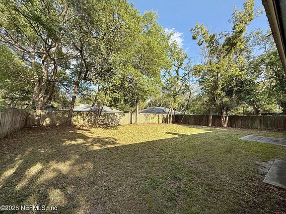 4th image of 12311 AUTUMNBROOK Trail W