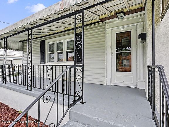 3rd image of 117 Corcoran St