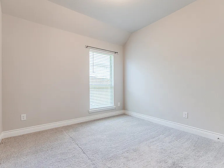 9504 Longhorn Ln — Photo 16