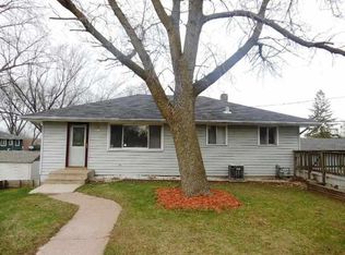 2179 2nd St N, North Saint Paul, MN 55109
