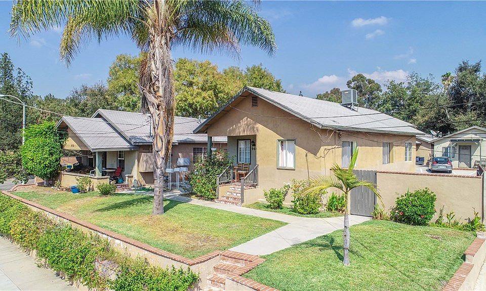 1st image of 972 Cypress Ave
