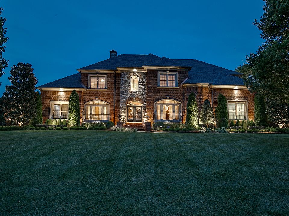 1st image of 1458 Avellino Cir