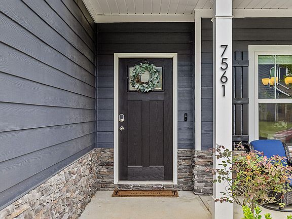 4th image of 7561 Highborne Ln
