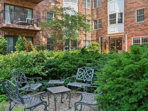 1503 Oak Ave APT 312, Evanston, IL 60201