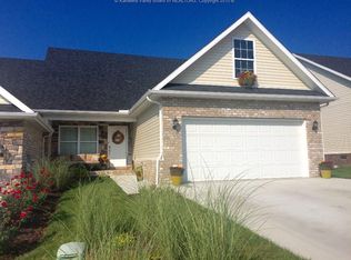 190 Mountain Highland Rdg UNIT 10, South Charleston, WV 25309