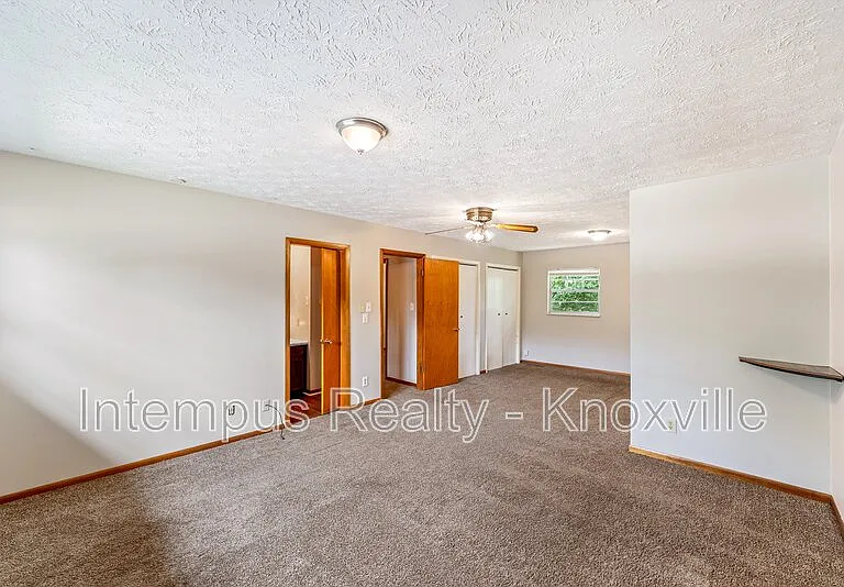 8738 Gleason Dr — Photo 20