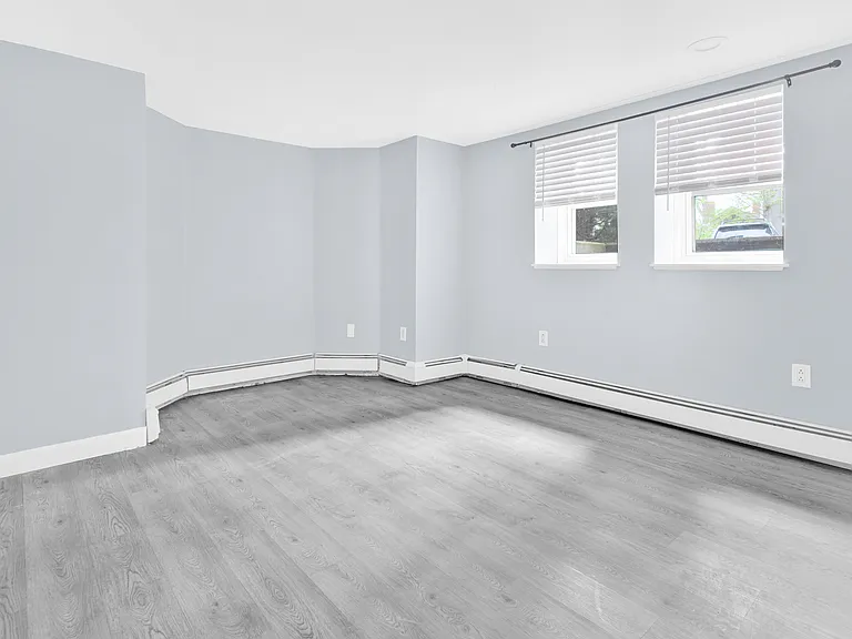173 Congdon St — Photo 9