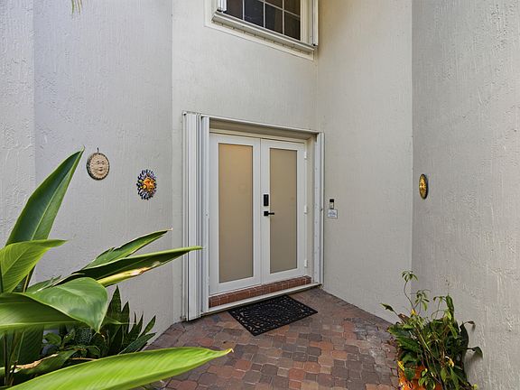5th image of 6510 Colomera Drive