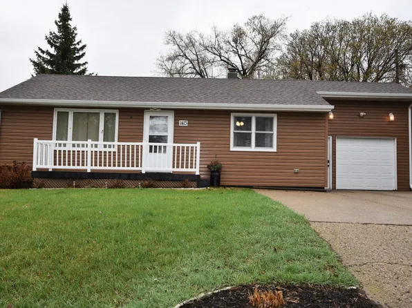 1413 15th St SE, Mandan, ND 58554