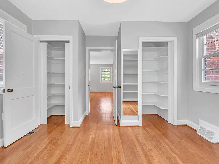 4306 Alton Pl NW — Photo 10