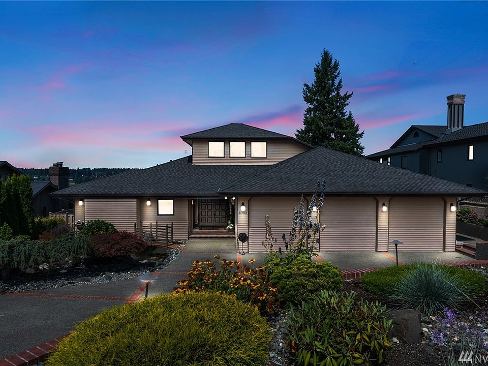 1st image of 3002 Vista View Dr