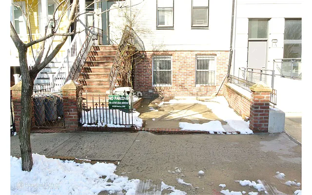 Rented by Douglas Elliman | media 14