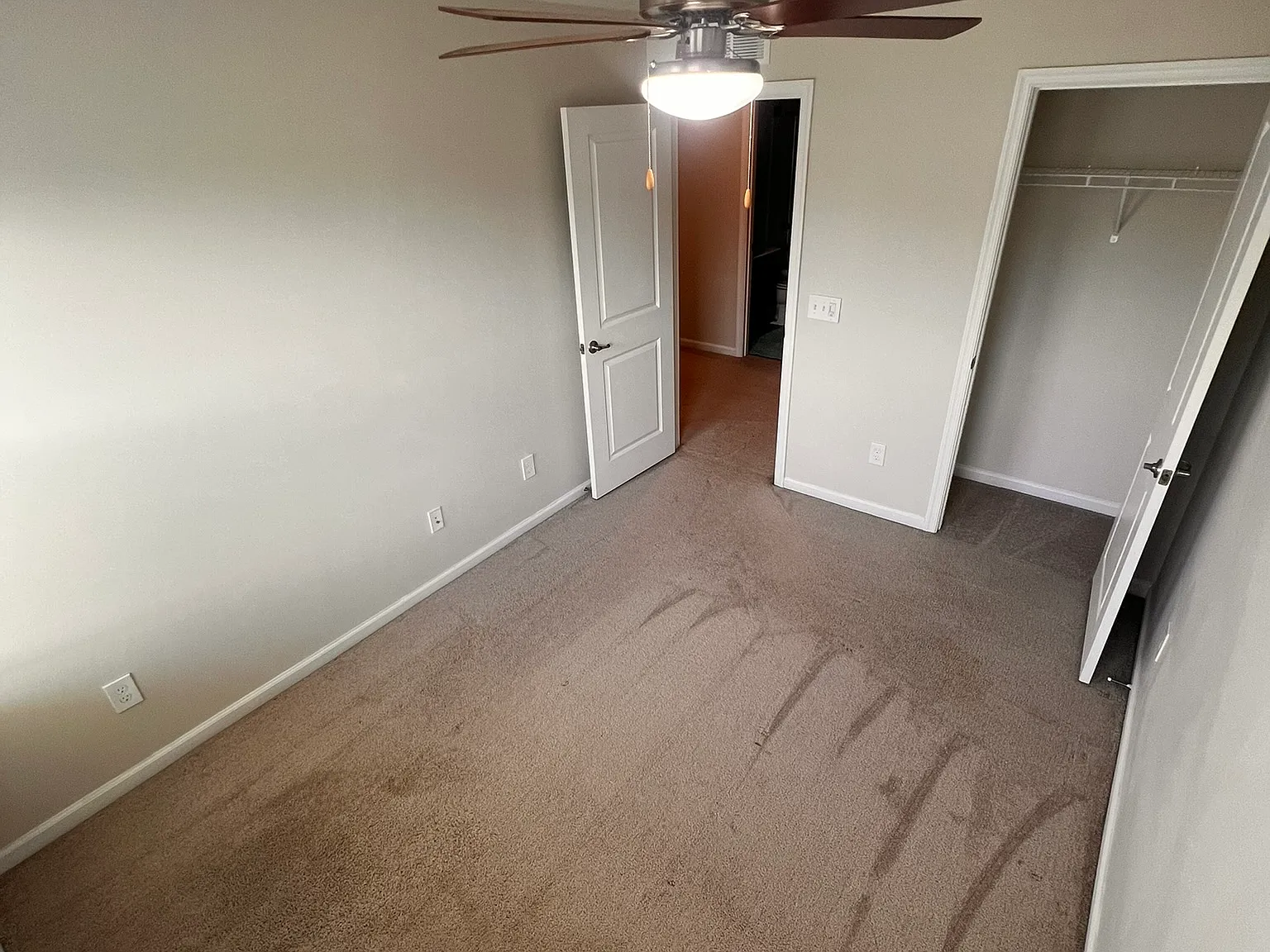 3 bed, 2.5 bath, 1478 sqft, $1,850 — Photo 3