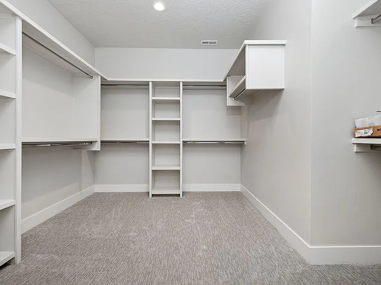 5110 N Cengotita Ave — Photo 24