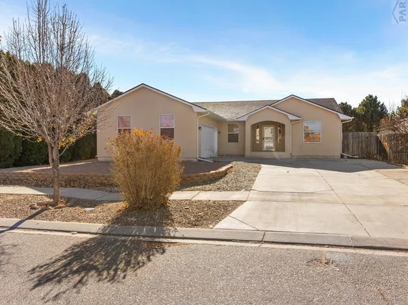 3546 Bison Ln, Pueblo, CO 81005