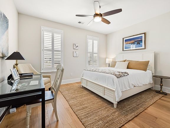 4th image of 6440 Berg St.