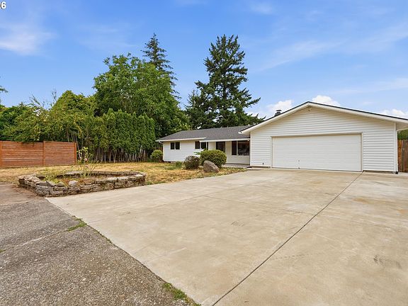 3rd image of 1543 NE 16th Way