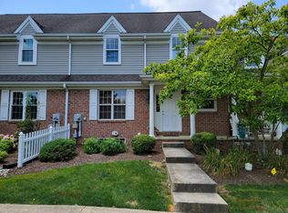 713 Brentwood Dr, Lancaster, PA 17543