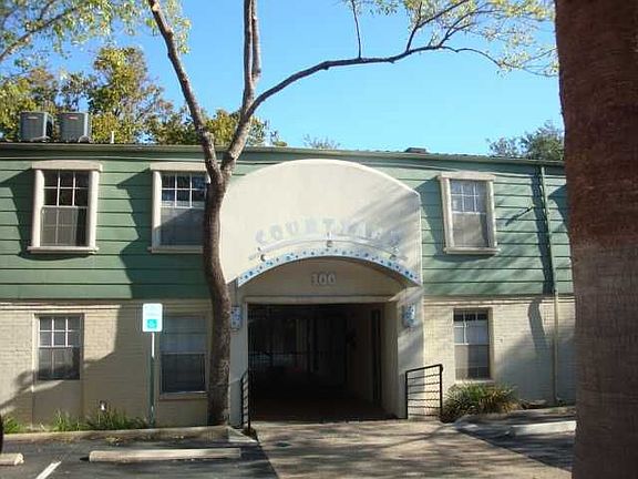2nd image of 300 Crockett St APT 118