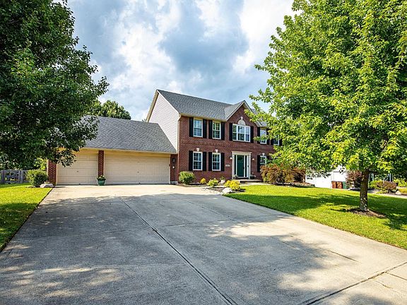 3rd image of 5476 Bentwood Dr