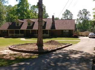 6950 Oak Leaf Dr, Fairburn, GA 30213