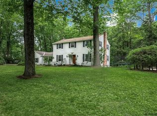 3 Ralmar Dr, Glenville, NY 12302